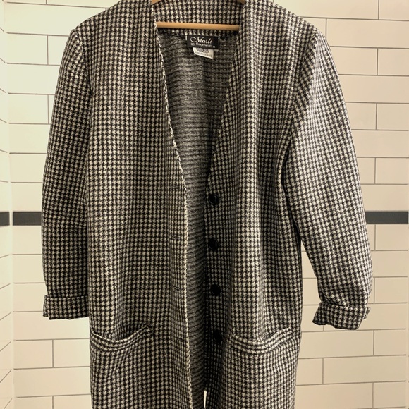 Vintage Virgin Wool Coat - Picture 2 of 5